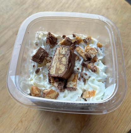 Snickers Milk Cake